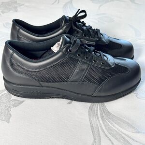 SAS Reverie Women Sneakers (10 W/W) Non Slip Lace Up Shoe Leather
